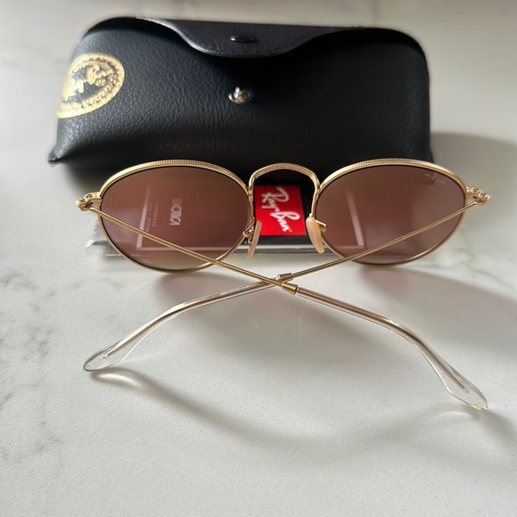 Brand New & Auth RayBan Round Rb3447 rose Gold with gold trim
